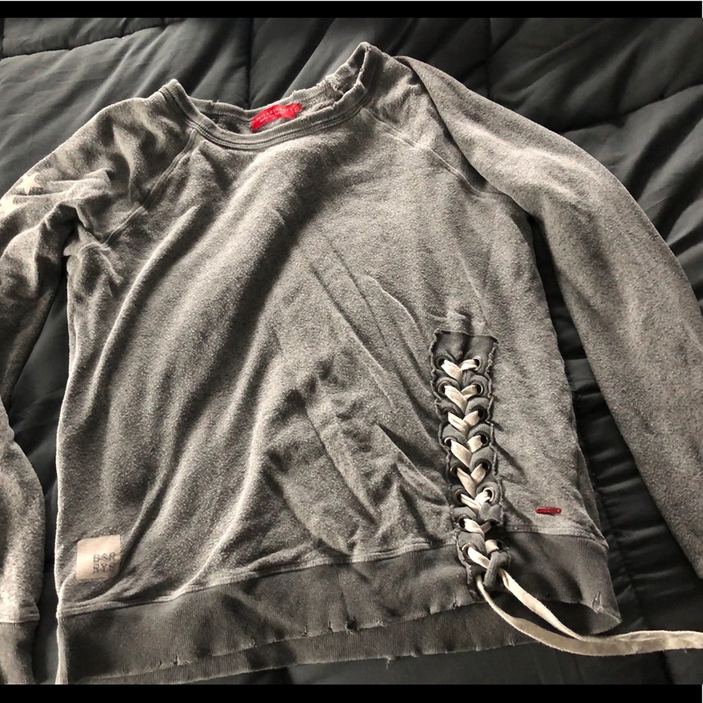 Barry’s Bootcamp long sleeve